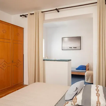 Апартаменты Seaview Meridian *
